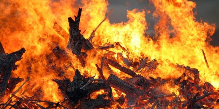 Протягом минулої доби вогнеборцям Шепетівщини довелось ліквідовувати три пожежі —Хмельнитчина