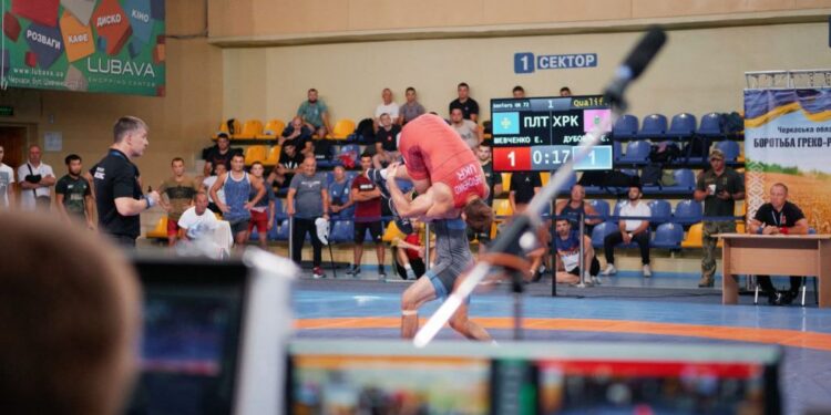 Спорт сильних: на Черкащині борці виборюють всеукраїнську першість – Новости Черкасс