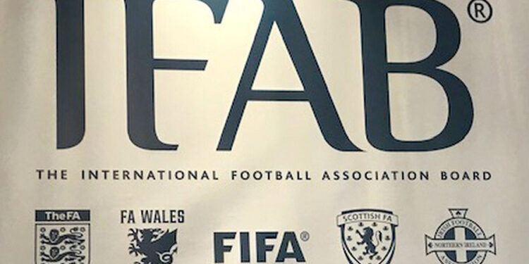 Стали відомі офіційні зміни до футбольних правил напередодні сезону-2024/25