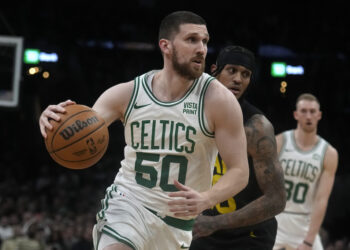 Святослав Михайлюк: Хотілося підтримати свою країну під час фіналу НБА, адже я пишаюся бути українцем – Федерація баскетболу України