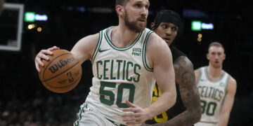 Святослав Михайлюк: Хотілося підтримати свою країну під час фіналу НБА, адже я пишаюся бути українцем – Федерація баскетболу України