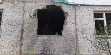 Троє людей поранені, одна загибла: наслідки обстрілів росіян у Херсоні