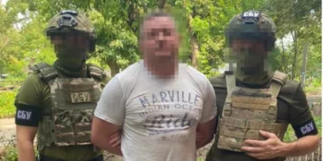 У Херсоні СБУ затримала чергового колаборанта, який змушував українців «проголосувати» за приєднання до Росії
