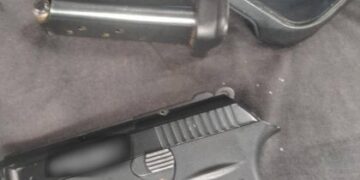 У Львові у водія знайшли стартовий пістолет з ознаками переробки