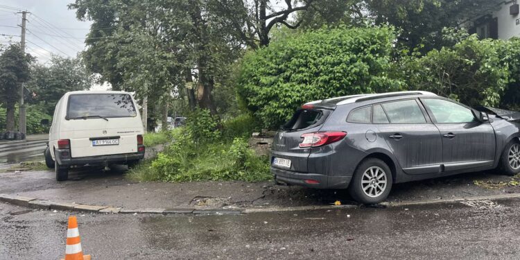 У Рівному зіткнулися «бус» та легковик (ФОТОФАКТ)