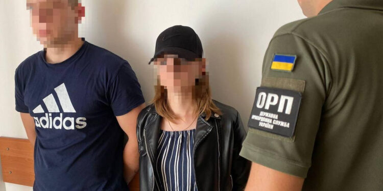 Уклав фіктивний шлюб: прикордонники затримали прикарпатця, який мав намір перетнути кордон (ФОТОФАКТ)