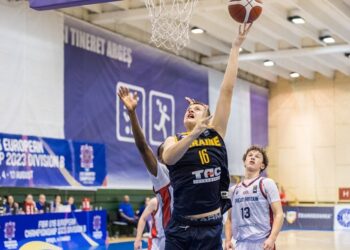 В’ячеслав Окунський: Досягнення батька мотивують мене провести ще кращу кар’єру – Федерація баскетболу України