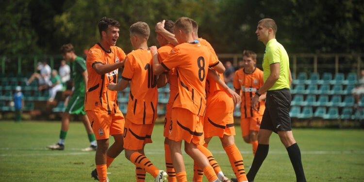 1-й тур Чемпіонату U-19 мовою чисел та фактів