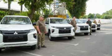 5 нових позашляховиків від Черкаської громади передали 110 механізованій бригаді — Новости Черкасс
