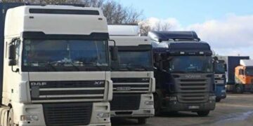 У Києві вантажівки не пускатимуть до міста через сильну спеку | Новини Київ