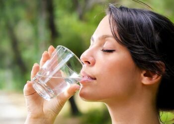 Стало відомо, скільки води треба випивати щодня – ЭКОНОМИКА