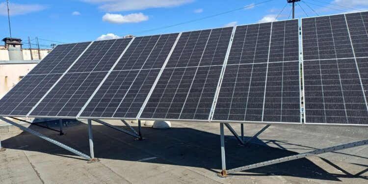 ОСББ у Запоріжжі оснастили багатоповерхівку сонячними панелями | Новини Запоріжжя