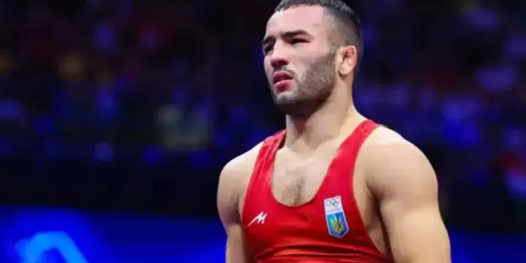 Насібов – про срібло ОІ-2024: «Ця медаль дуже дорога для мене і я поділяю її з усією своєю країною» | Боротьба |