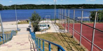 Будьте обережні на воді: у Запоріжжі ледь не втопилася дитина | Новини Запоріжжя