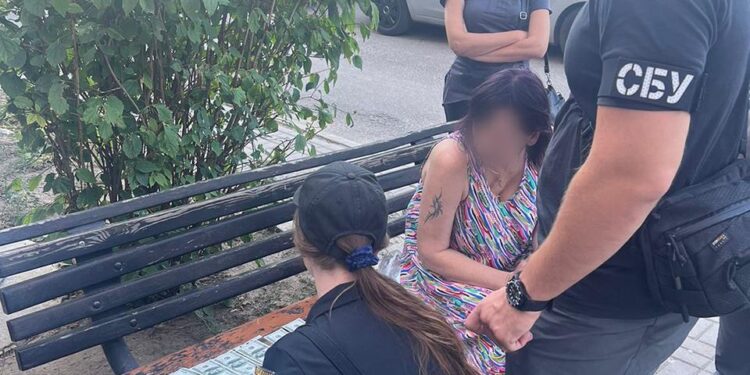 Викрито ексмедпрацівницю з Запоріжжя, що допомагала ухилянтам | Новини Запоріжжя