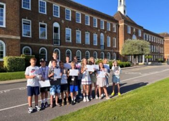 Черкаські учні опановували англійську мову у приватній школі Великобританії — Новости Черкасс