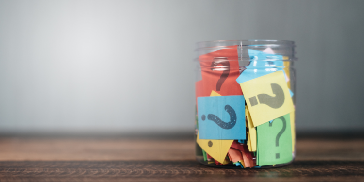 Чи повинен платник узгоджувати з контролюючим органом здійснення операцій з майном, яке перебуває у податковій заставі?