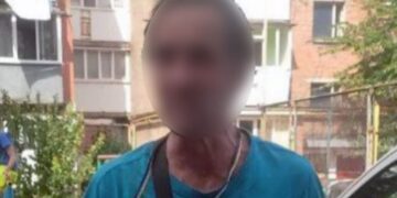 Чоловіку, який викинув з 9 поверху собаку, загрожує до трьох років ув’язнення —Хмельнитчина