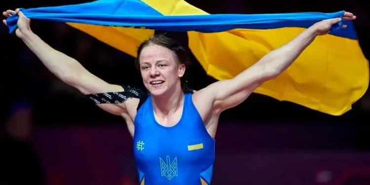 В України буде ще одна медаль! Коляденко впевнено вийшла у фінал Парижа-2024 | Боротьба |