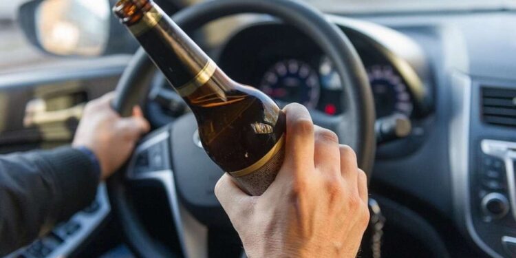 Яке покарання загрожує за водіння у нетверезому стані |  |