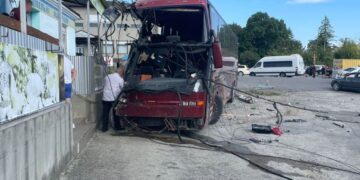 На Хмельниччині у ДТП втрапив автобус зі школярами: травмувалось 7 дітей та один дорослий —Хмельнитчина