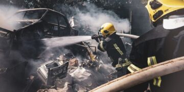 На Микулинецькій у Тернополі гасили пожежу