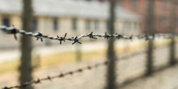 На Шепетівщині суд не погодився з кваліфікацією дій обвинуваченого у грабежі: деталі справи —Хмельнитчина