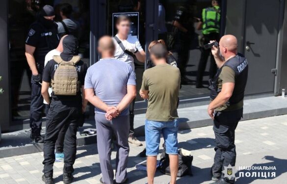 На Звенигородщині чоловік вимагав 1000 євро “за мовчання”