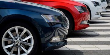 Нові правила реєстрації гуманітарних авто в Україні: уряд спростив процедуру |  |