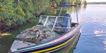 Поліція Полтавщини знайшла кілометри браконьєрських сіток