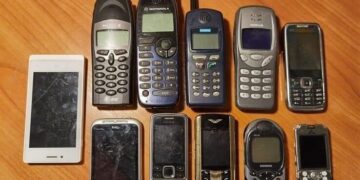 Потрібні зв’язківцям на війні: рівнян просять знайти вдома старі клавішні телефони