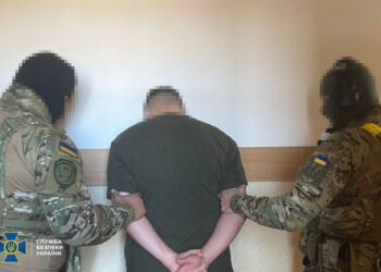 СБУ затримала 17-річного диверсанта з Одеси, який намагався спалити будівлю ТЦК :: Інтент :: Суспільно-політичне видання:: Регіональна мережа якісної журналістики