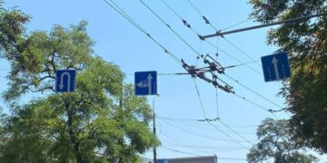 Схему руху в Дніпрі на проспекті Яворницького змінили: що треба знати водіям |  |