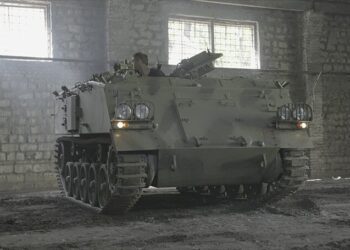 Сталевий фронт Ріната Ахметова закупив 14 бронетранспортерів для 3-ї штурмової бригади | Новости Запорожья