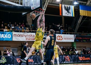 Старий Луцьк підписав гравця збірної України та молодого захисника – Федерація баскетболу України