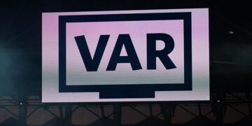 Судейский штаб на матч «Динамо» – «Рейнджерс» был отстранен накануне игры