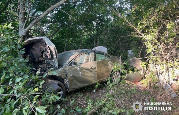 У Черкаському районі перекинулася автівка: постраждала пасажирка (ФОТО)