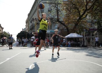 В Івано-Франківську стартував тур чемпіонату України з баскетболу 3х3 в категоріях U-18 та U-16: фотогалерея – Федерація баскетболу України