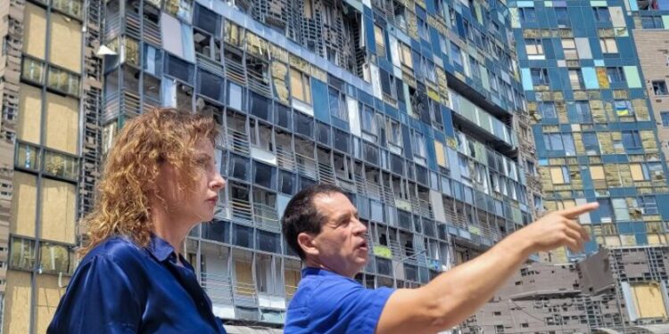 Відбудова “Охматдиту”: підрядником обрали маловідому компанію із завищеними вдвічі цінами – Экономика