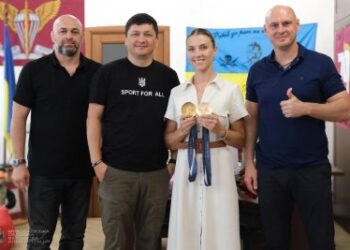 Віталій Кім зустрівся з олімпійською чемпіонкою Ольгою Харлан » Миколаївський Оглядач