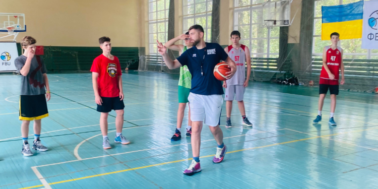 Володимир Решетник: У збірної України хлопців 2010 року народження багато цікавих гравців як у ВЮБЛ, так і за кордоном – Федерація баскетболу України