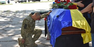 Загиблого у Росії воїна з Полтавщини провели в останню путь