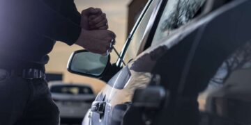 Захист авто від викрадення: 8 порад для водіїв |  |