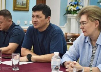 Зміцнення готовності регіонів до реагування на надзвичайні інфекційні захворювання: Миколаїв відвідала делегація ГО «Всеукраїнська асоціація інфекціоністів» » Миколаївський Оглядач