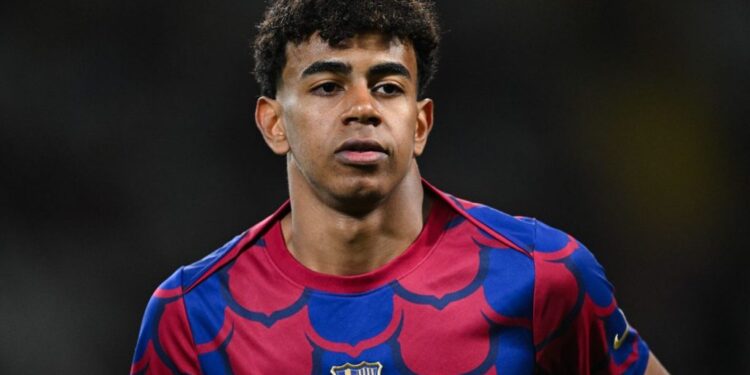 17 летний Ламин Ямал из «Барселоны» установил рекорд столетия