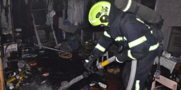 Чоловіка врятували під час пожежі у Кропивницькому