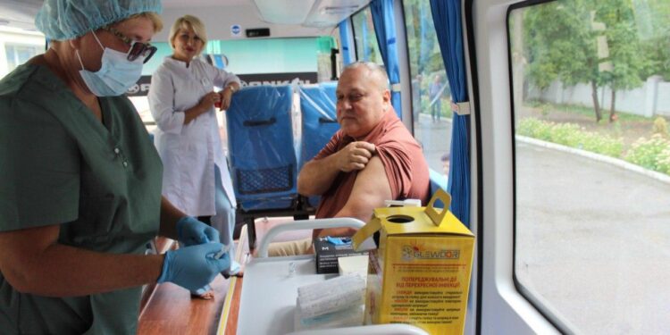 Виїзну вакцинальну сесію провели у Кропивницькому