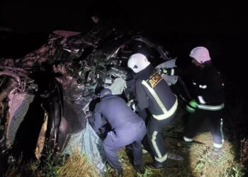 Тіло чоловіка, який загинув у аварії в Кіровоградській області, діставали рятувальники – ОНОВЛЕНО