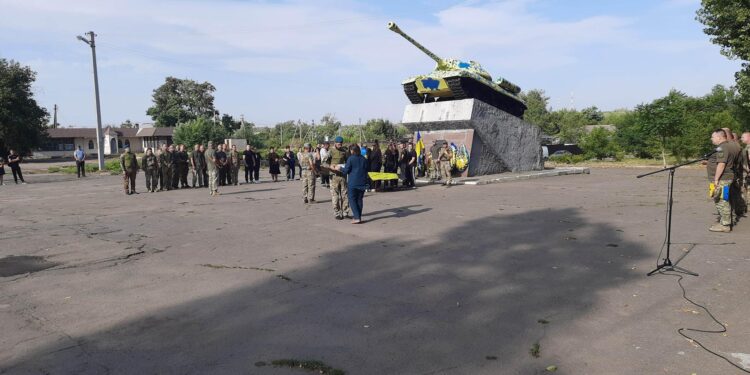 З військовим, який загинув поблизу села в Курській області РФ, попрощались в Устинівці