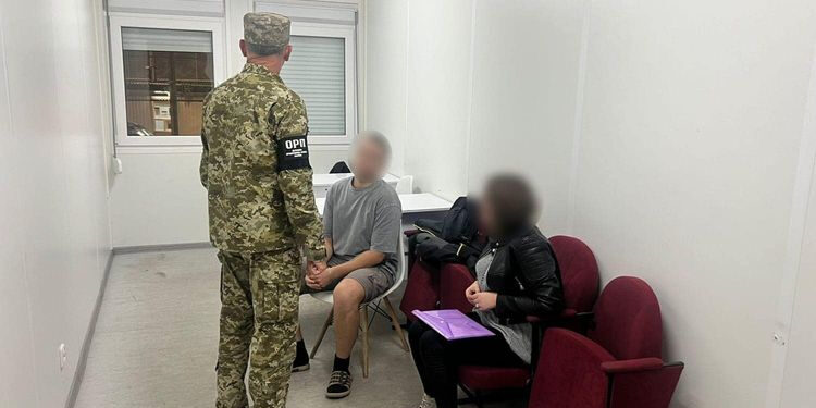 Аби виїхати з України: прикарпатець фіктивно одружився з жінкою з інвалідністю